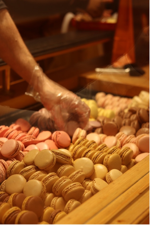 Macarons display