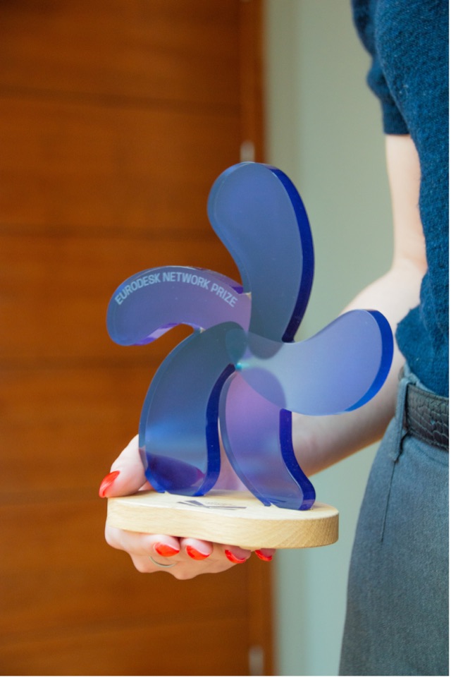 Eurodesk Network Prize trophy